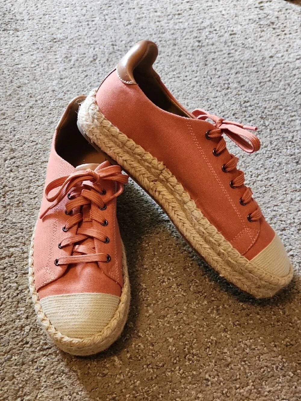 Paolo coral canvas